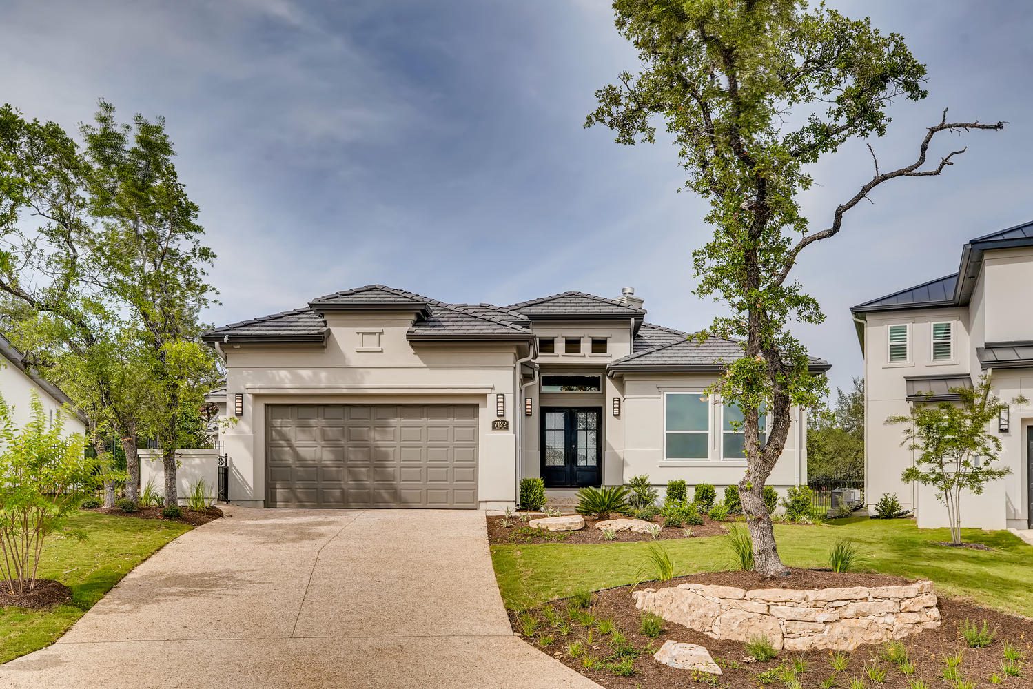 7122 Bluff Run 7122 Bluff Run