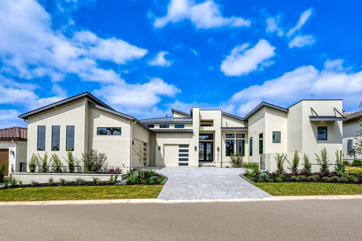 7010 Bluff Run 7010 Bluff Run